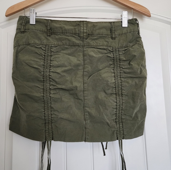 Garage Women’s Army Military Green Skirt Petite Small - Picture 4 of 6